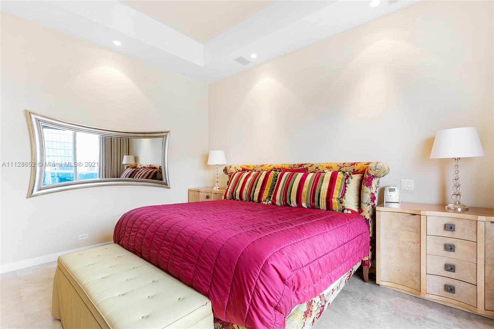 RONEY PALACE CONDO - Residential