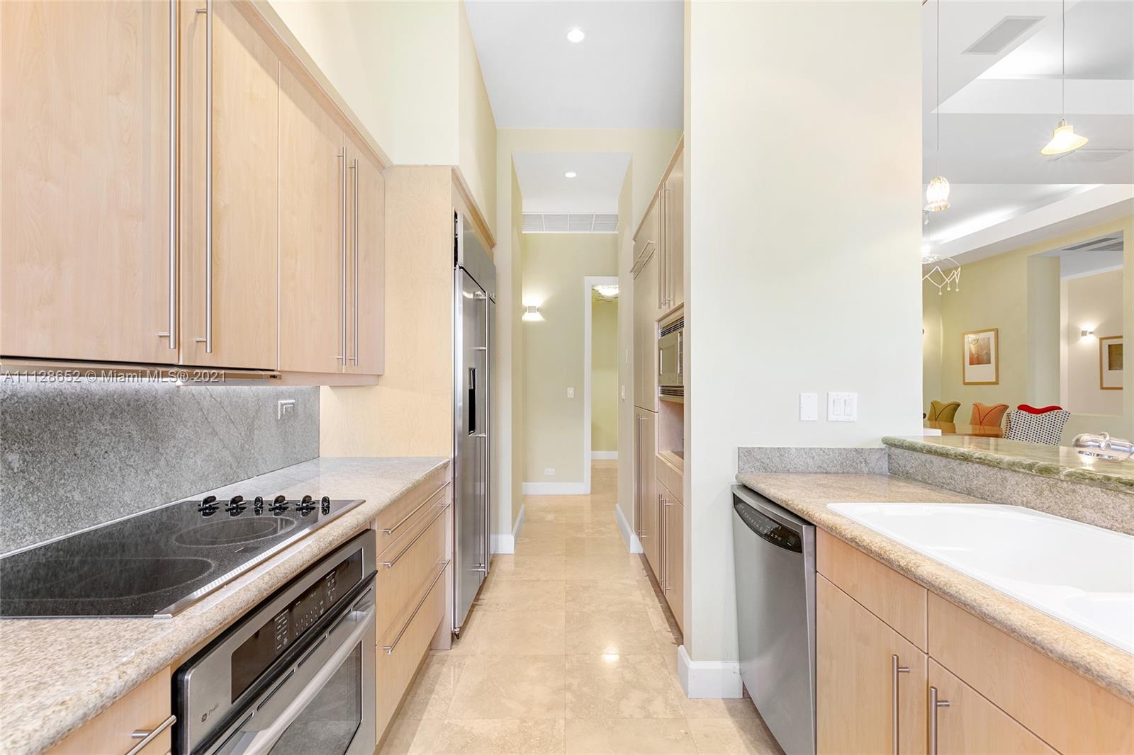 RONEY PALACE CONDO - Residential