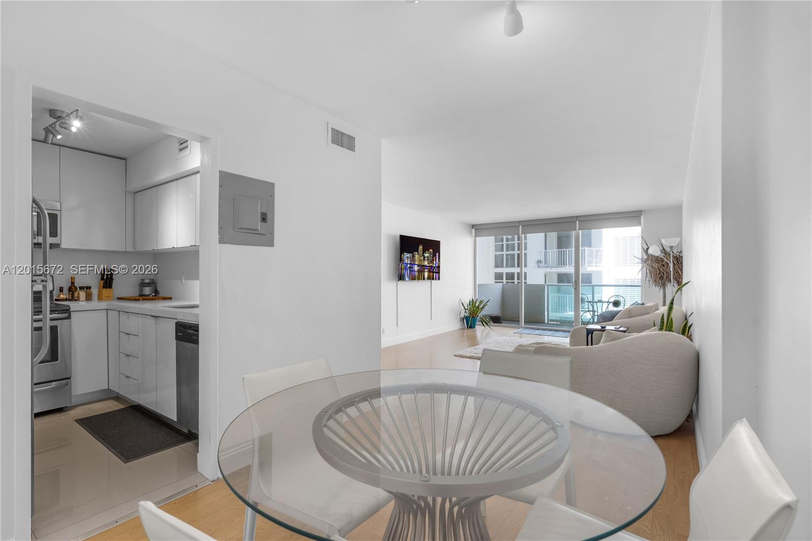 MIRADOR 1200 CONDO - Residential