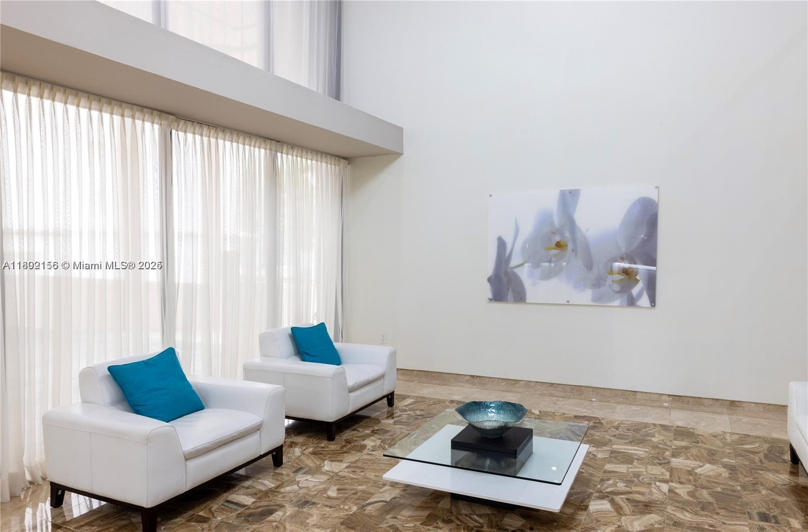 LE TRIANON CONDO - Residential