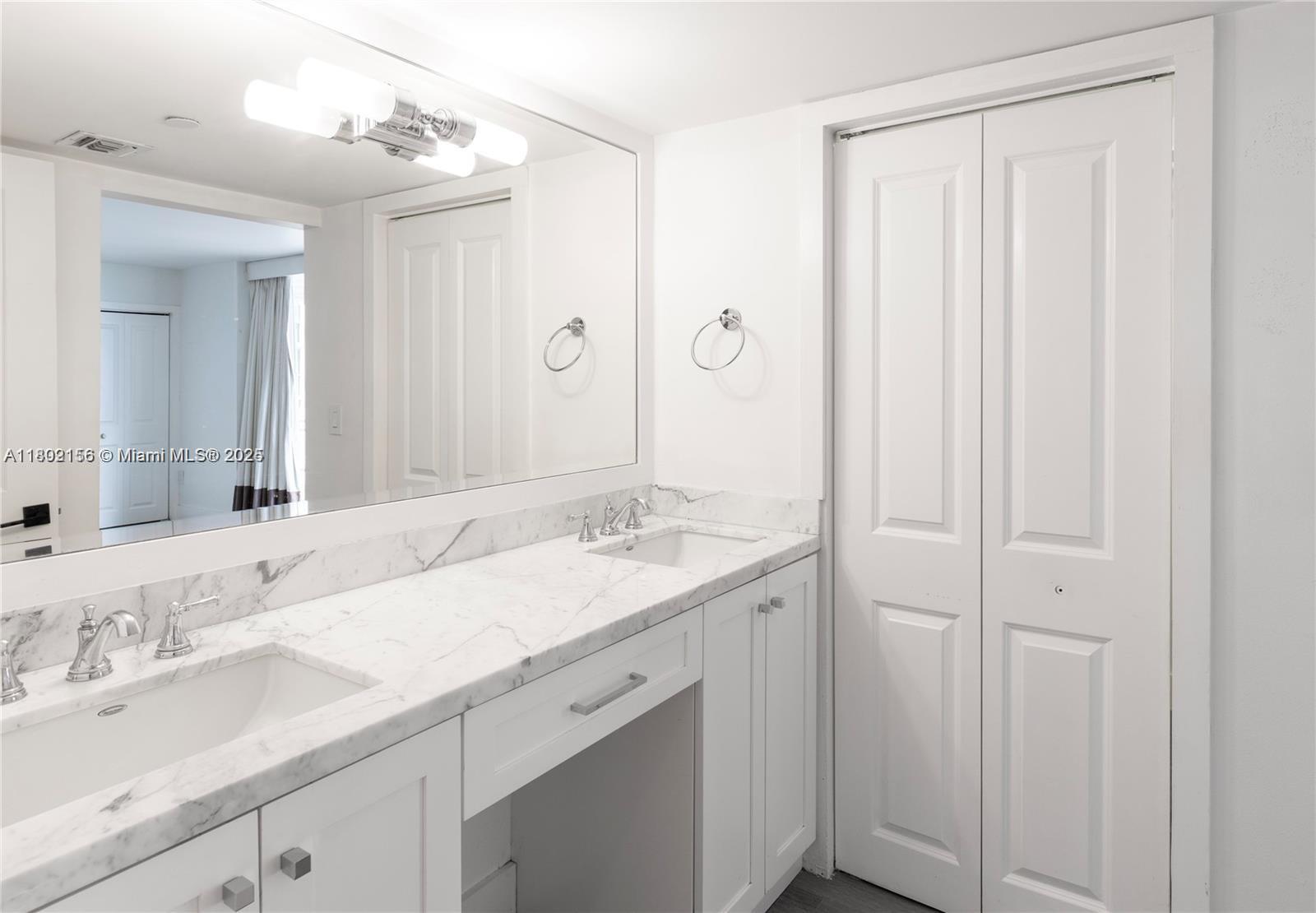 LE TRIANON CONDO - Residential