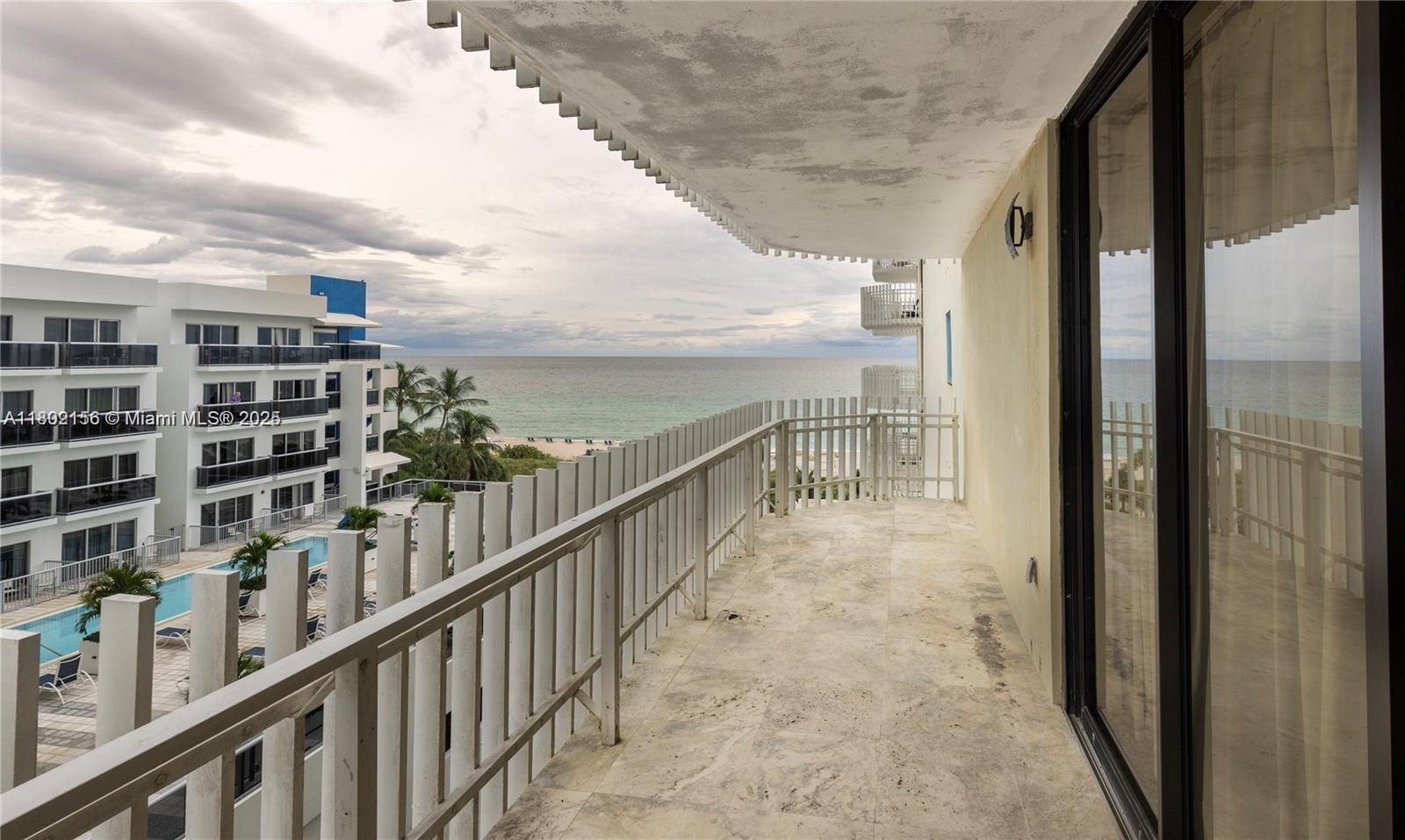 LE TRIANON CONDO - Residential
