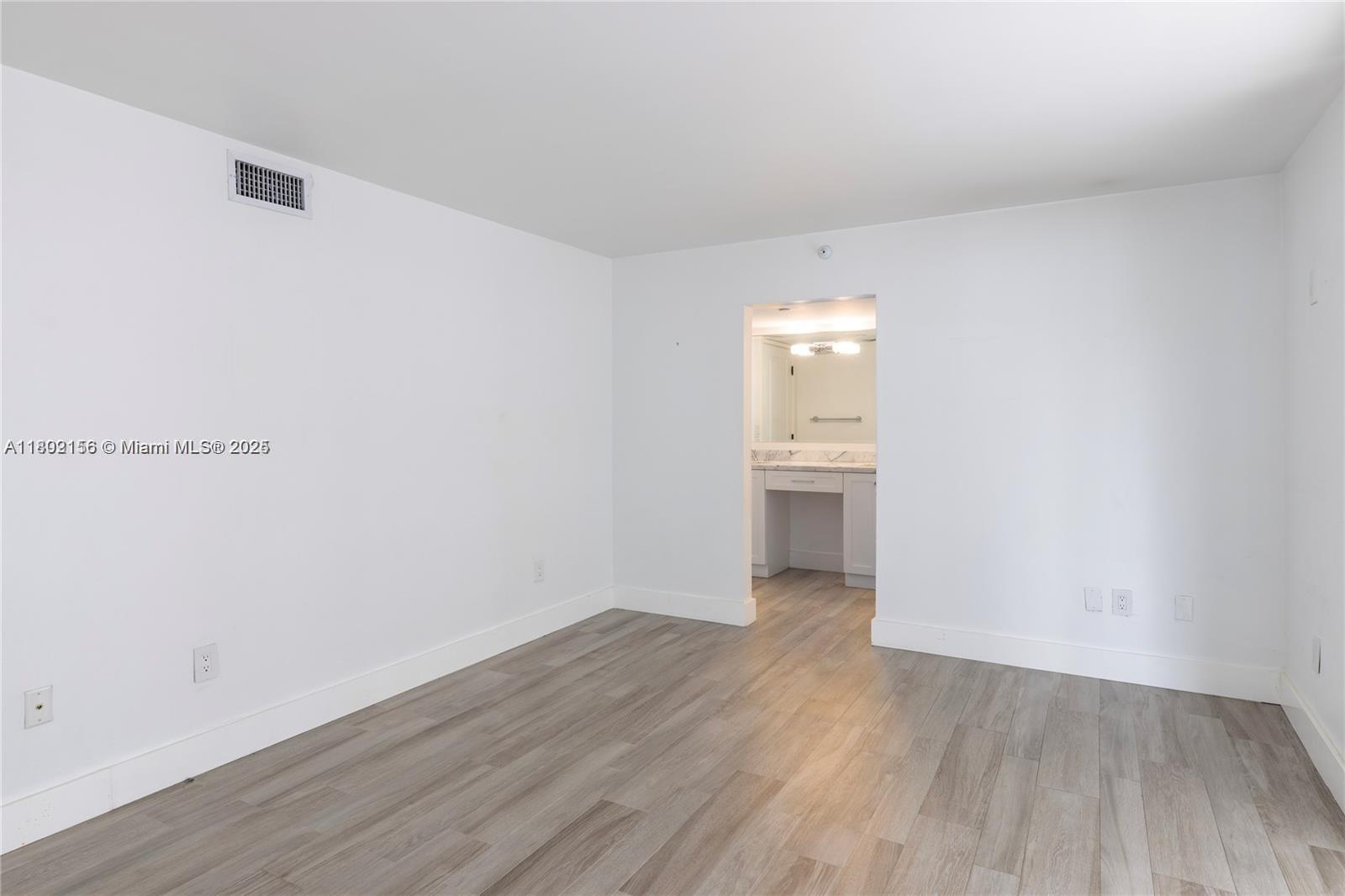 LE TRIANON CONDO - Residential
