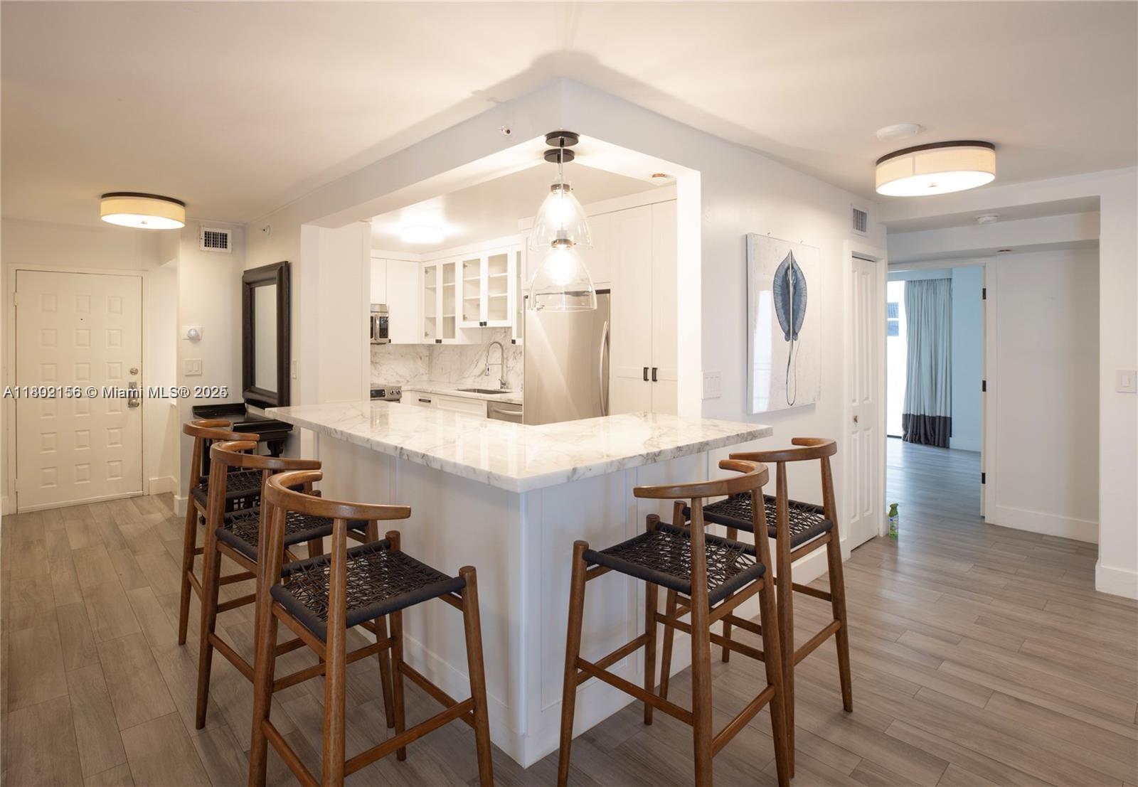 LE TRIANON CONDO - Residential