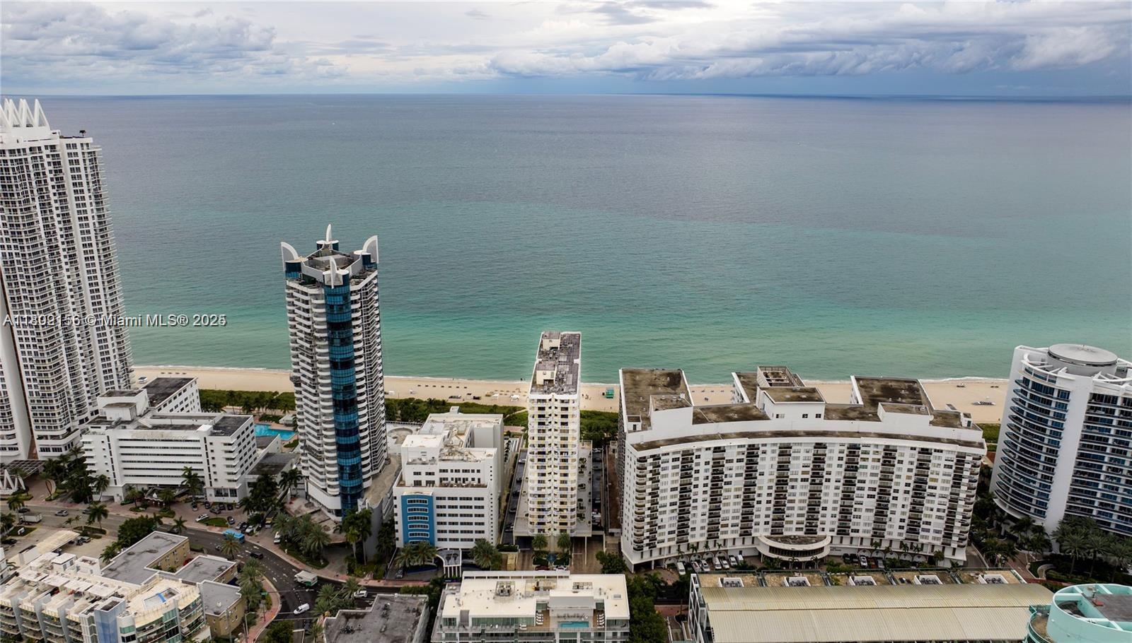 LE TRIANON CONDO - Residential