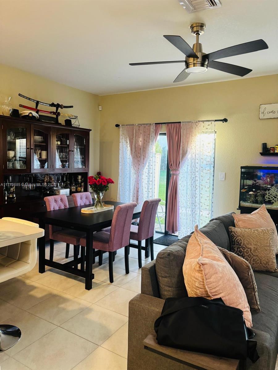 REGAL PALM - Residential
