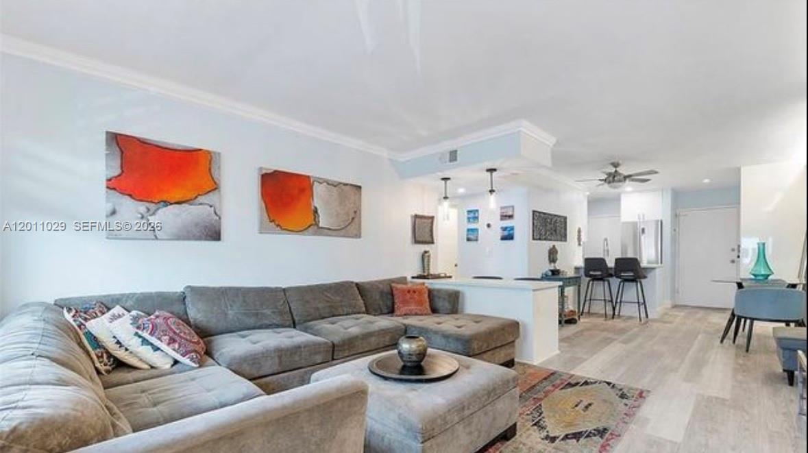 APOLLO CONDO - Residential