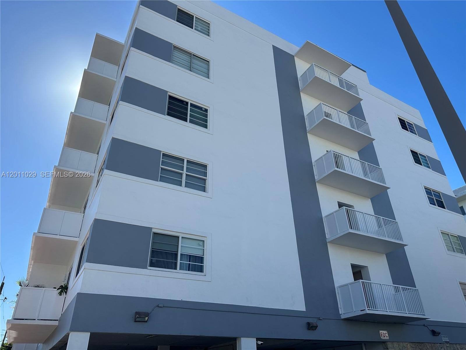 APOLLO CONDO - Residential