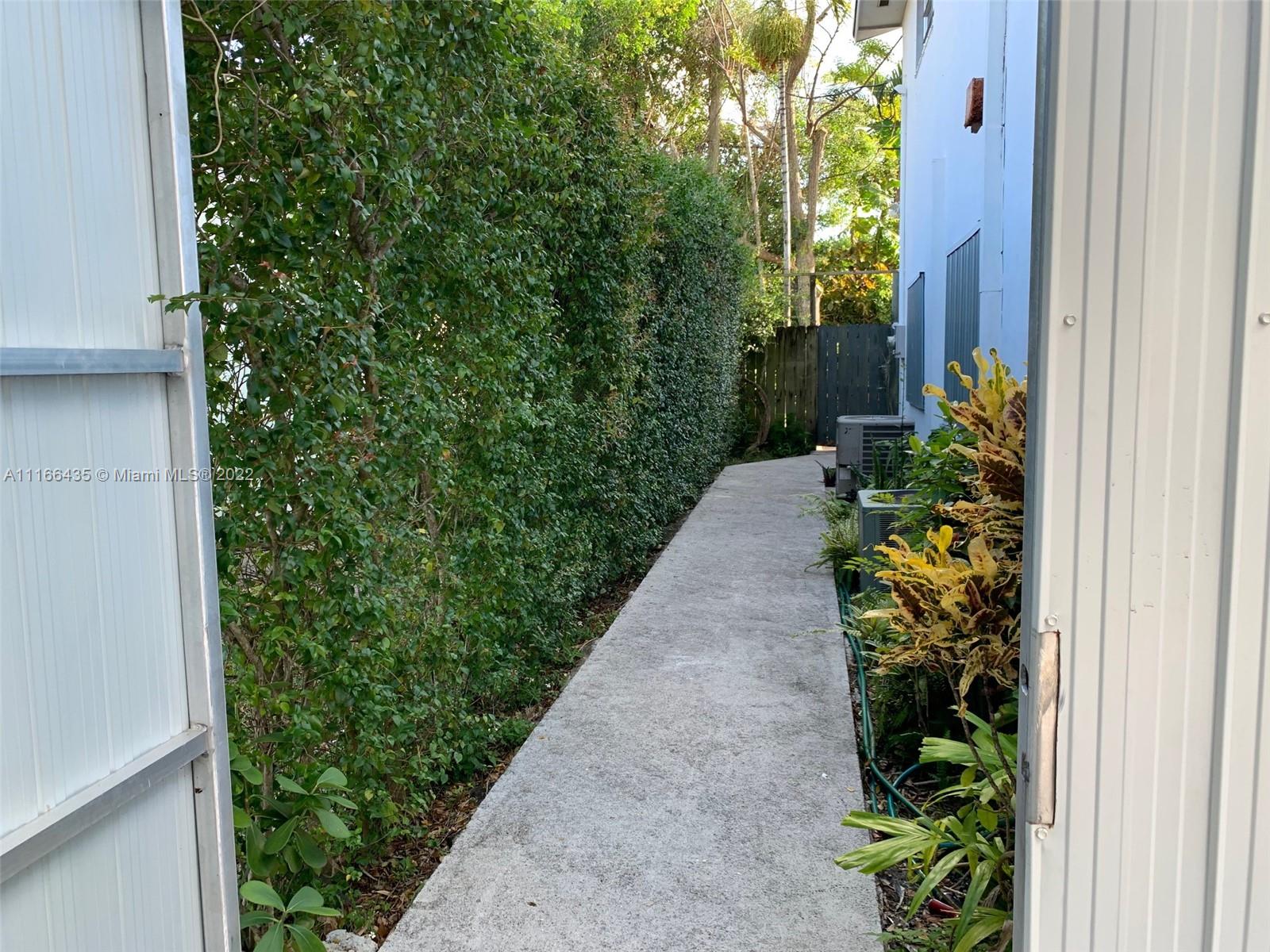 CAMNER GABLES 1ST ADDN - Residential Lease