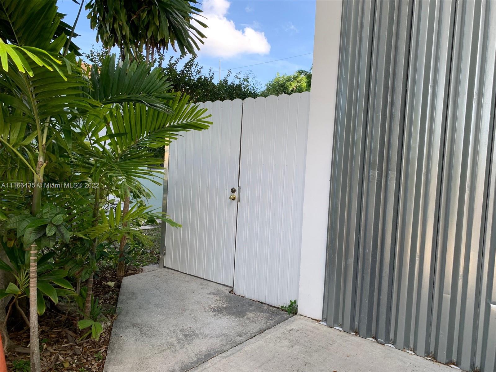 CAMNER GABLES 1ST ADDN - Residential Lease