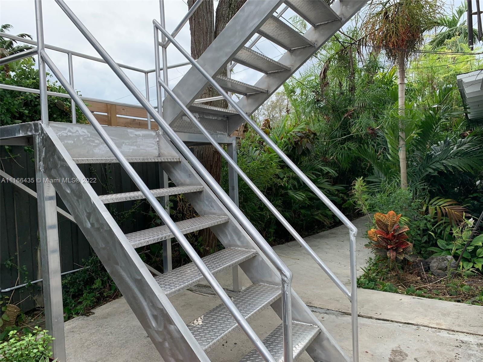 CAMNER GABLES 1ST ADDN - Residential Lease