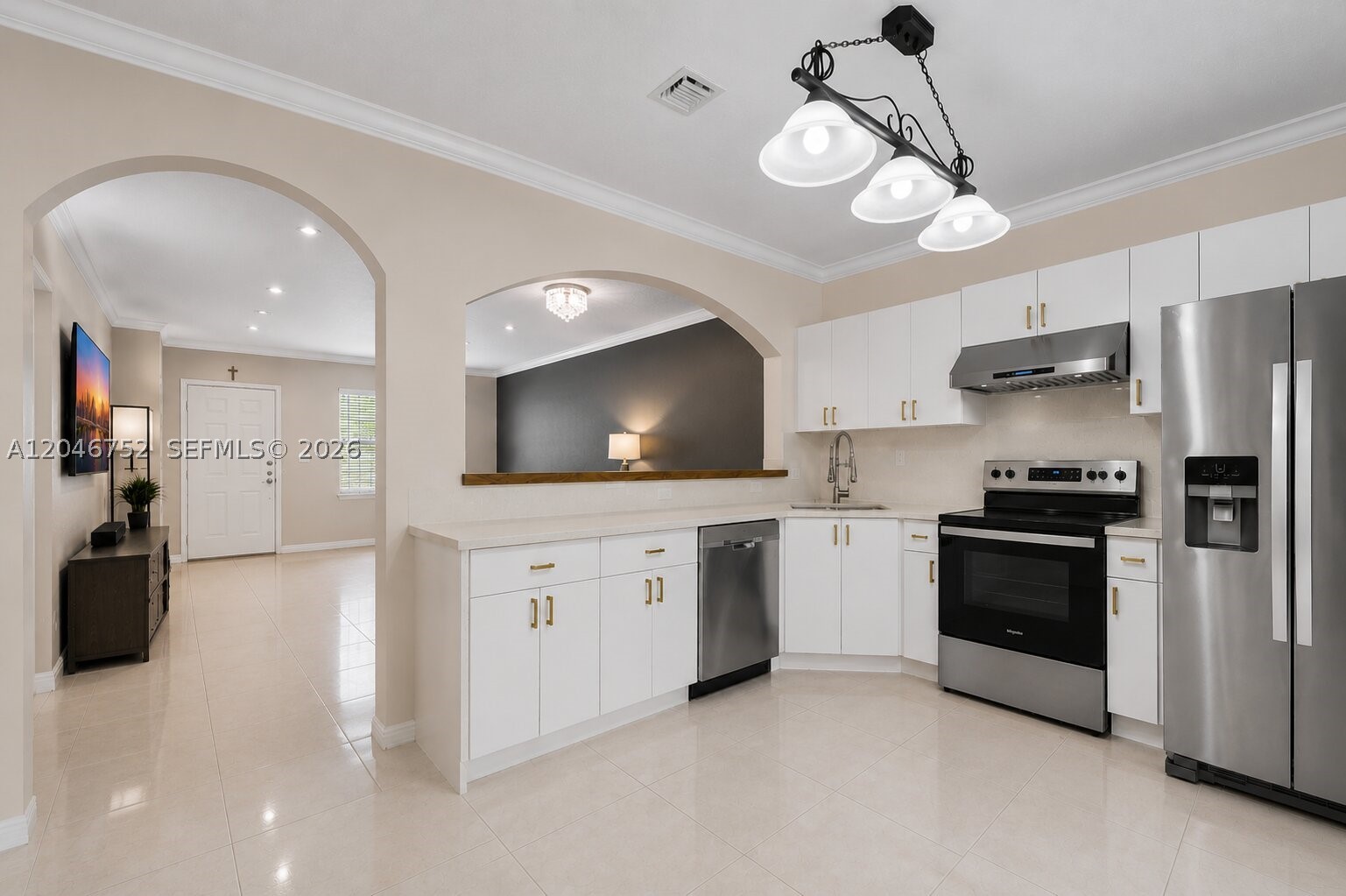VILLAS CANARIAS CONDO - Residential