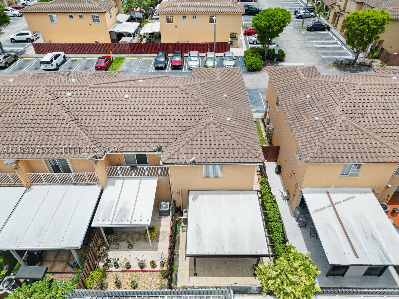 VILLAS CANARIAS CONDO - Residential