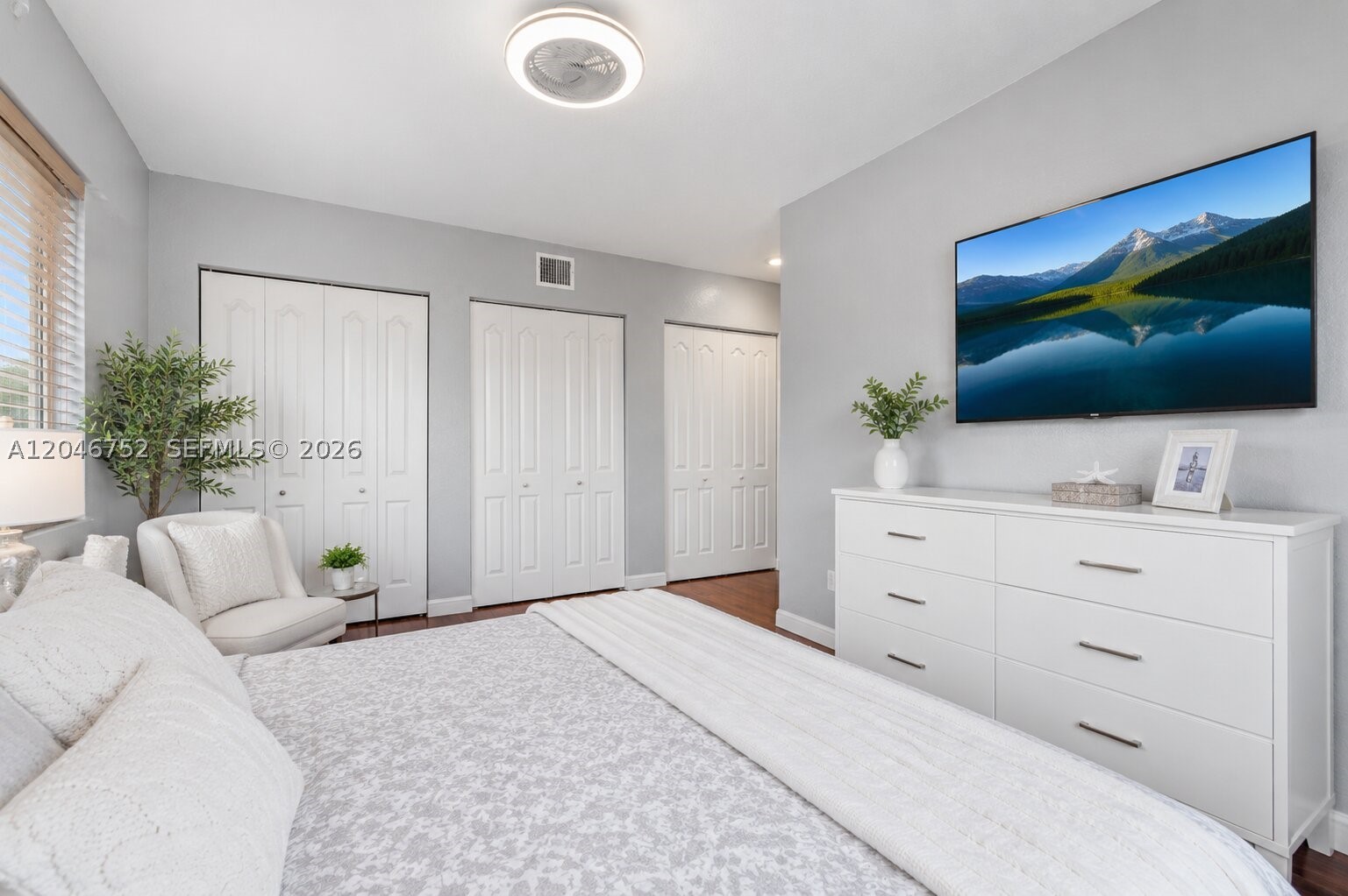 VILLAS CANARIAS CONDO - Residential