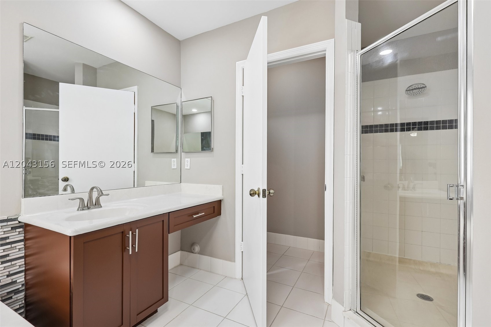 WALNUT CREEK REPLAT NO 1 - Residential