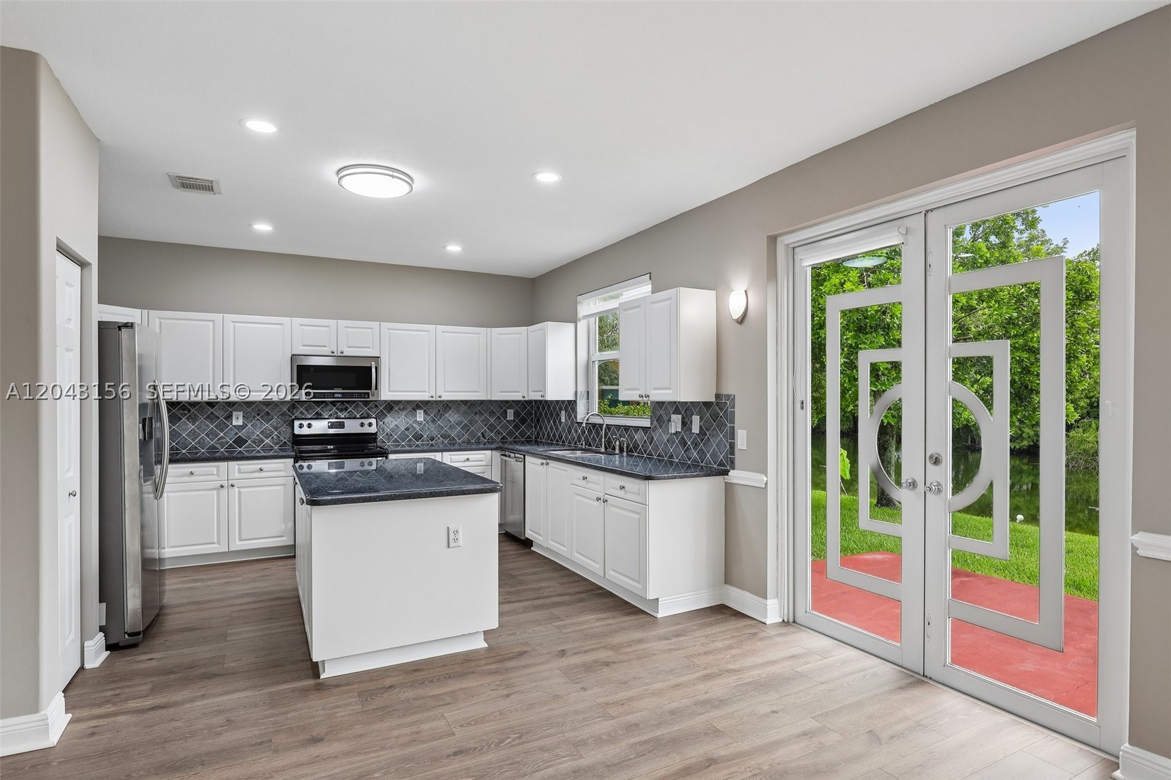 WALNUT CREEK REPLAT NO 1 - Residential