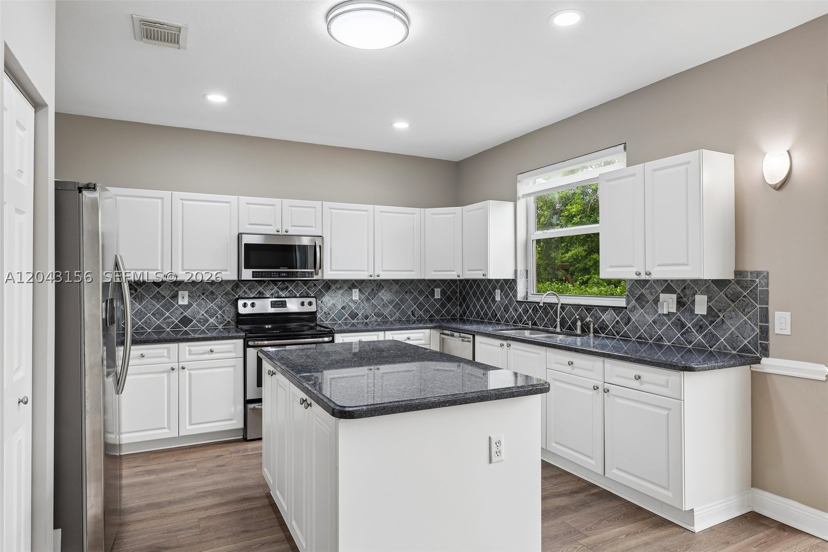 WALNUT CREEK REPLAT NO 1 - Residential