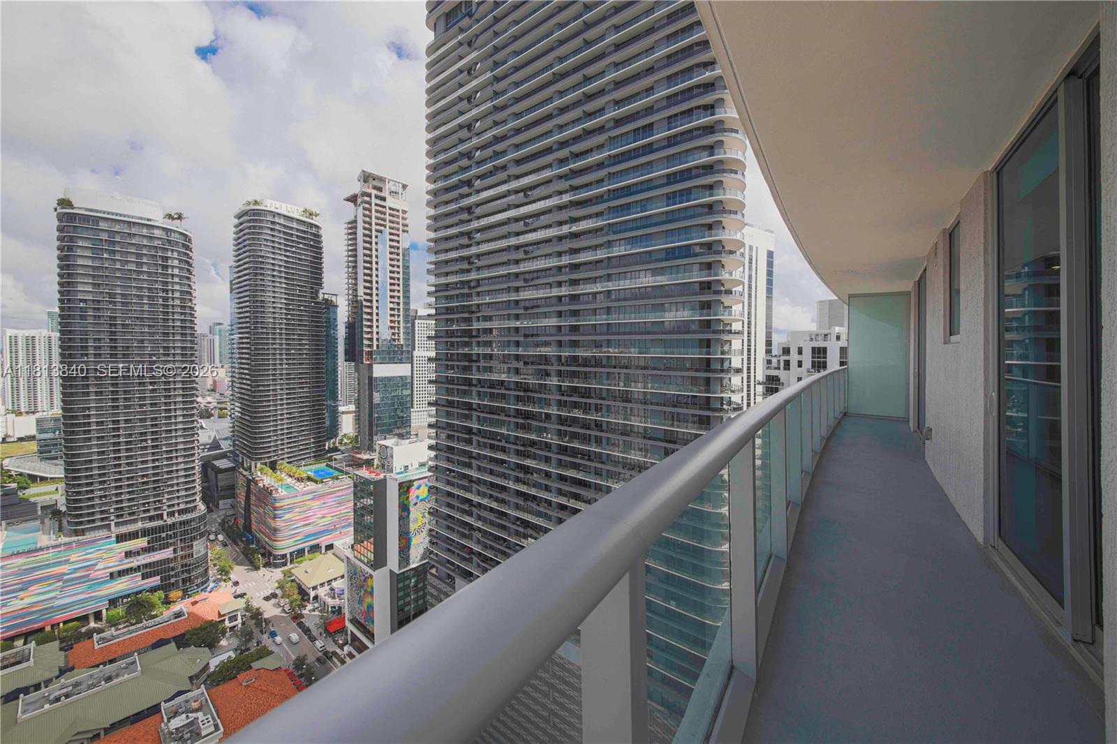 1100 MILLECENTO RESIDENCE - Residential