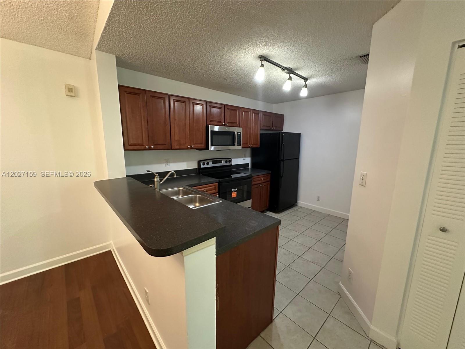 GRAND MARQUIS CONDO - Residential Lease