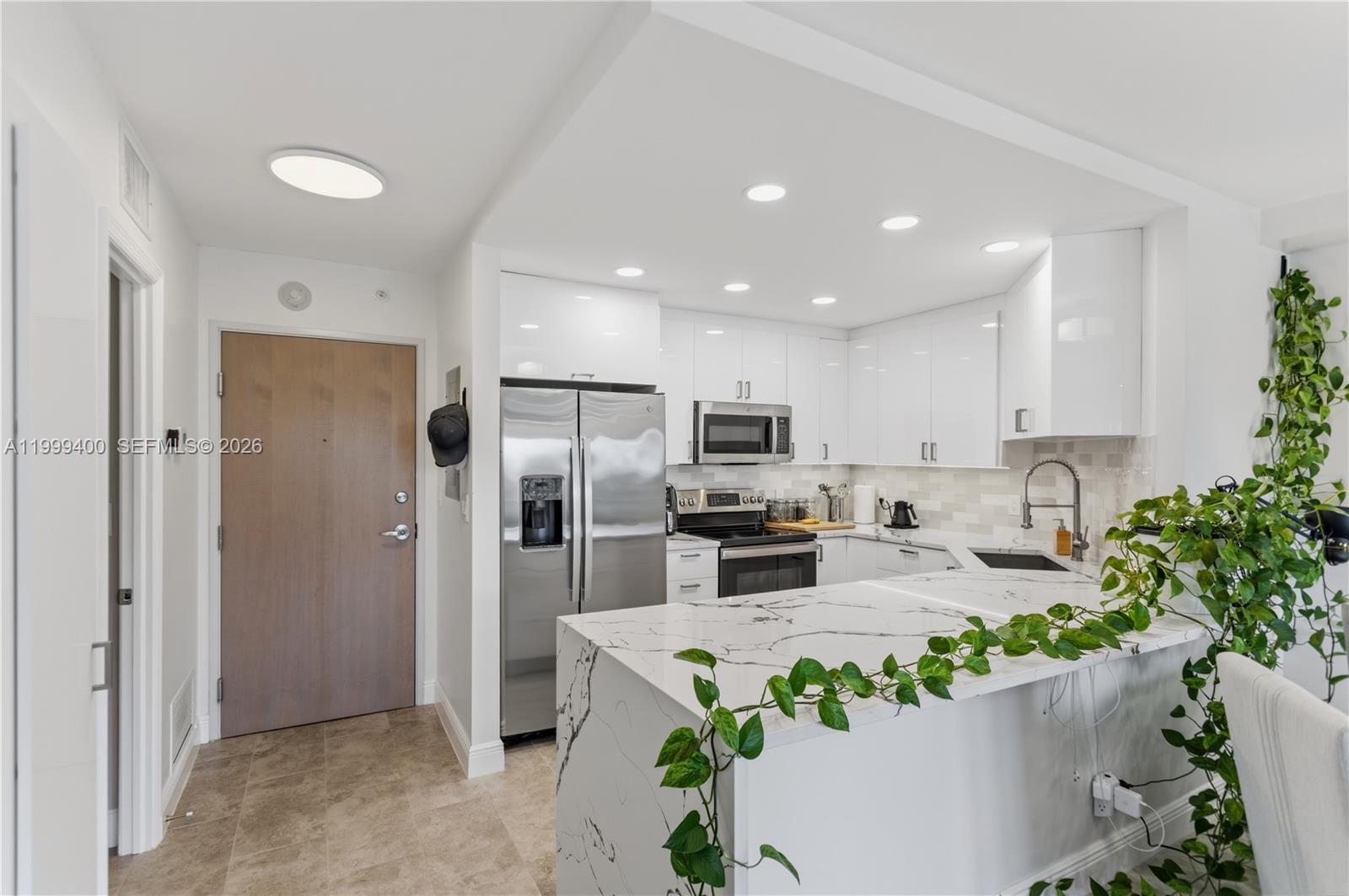 ESSEX TOWER CONDO - Residential