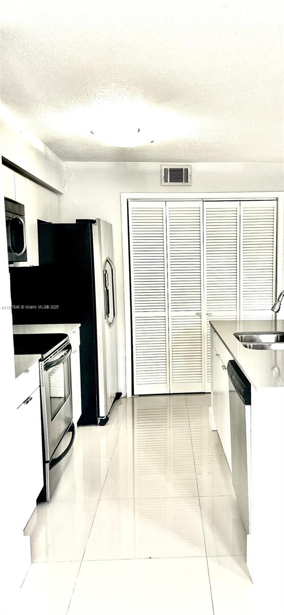 SAVANNA AT RIVERSIDE - Residential