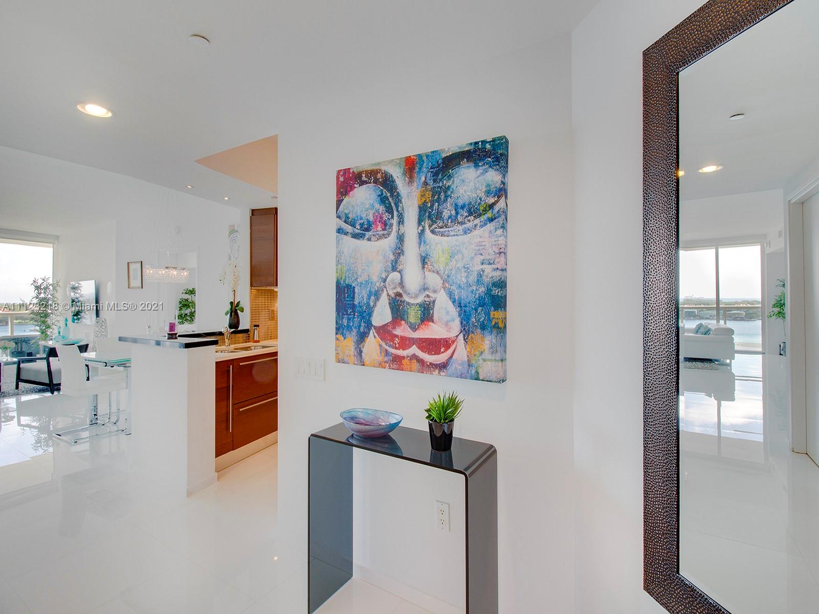 ICON CONDO - Residential