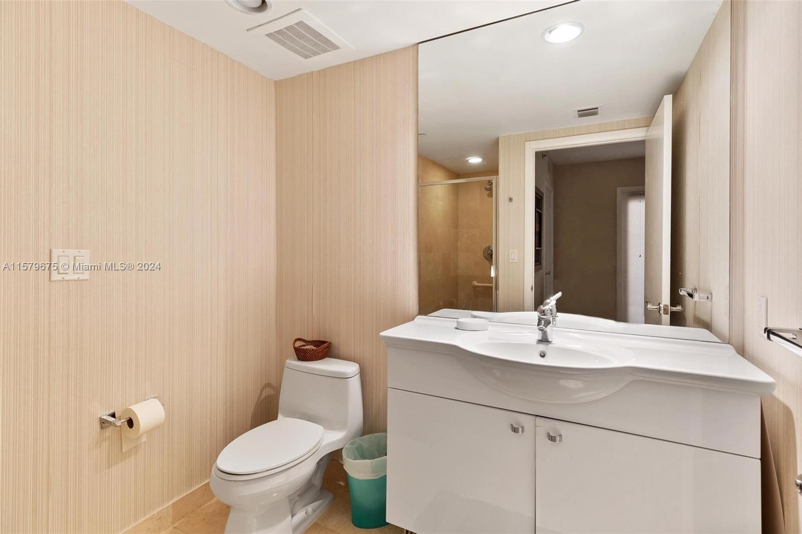 BEACH CLUB ONE CONDO - Residential Lease