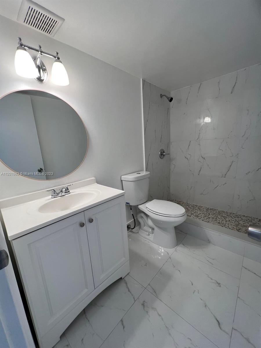 NEW WORLD CONDO APTS II - Residential Lease