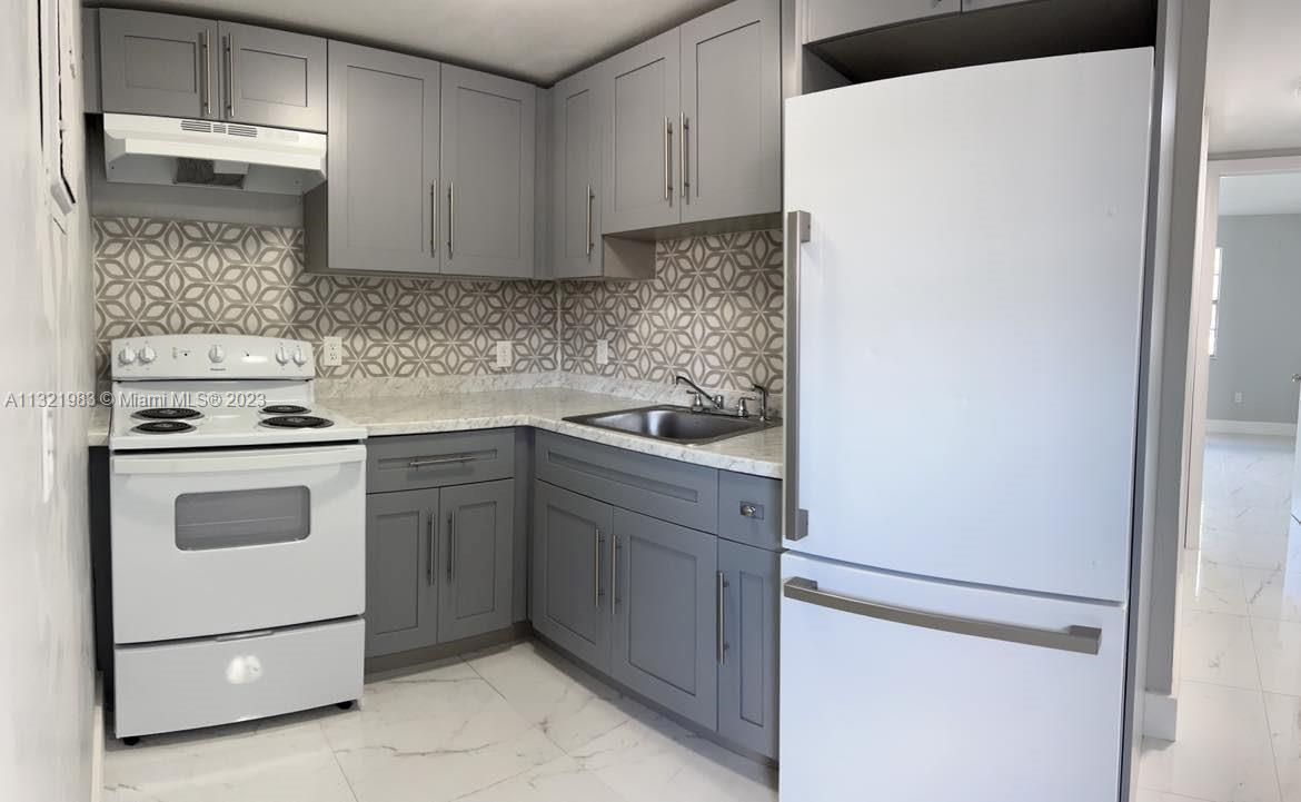 NEW WORLD CONDO APTS II - Residential Lease