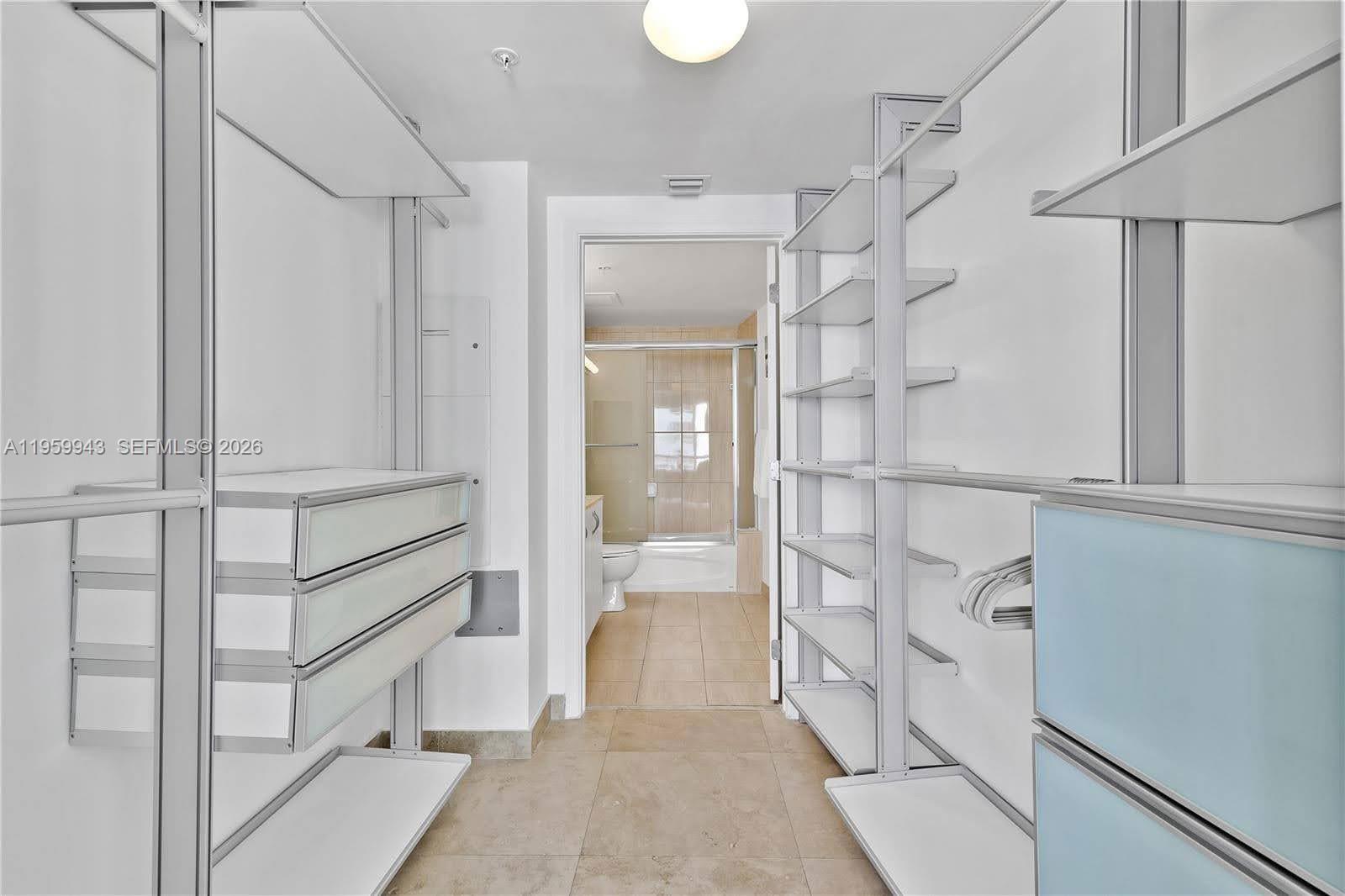 OPERA TOWER CONDO - Residential