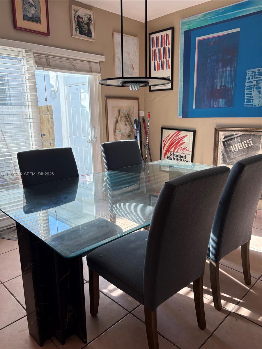 AMD PLAT VENICE HEIGHTS - Residential