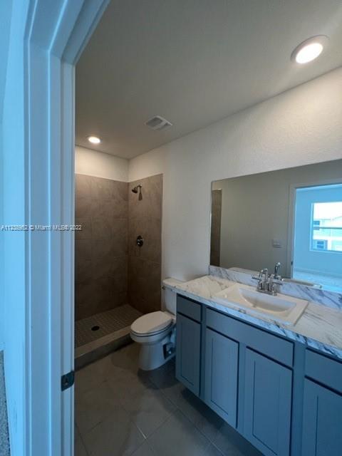 HAMILTON PLACE - Residential Lease