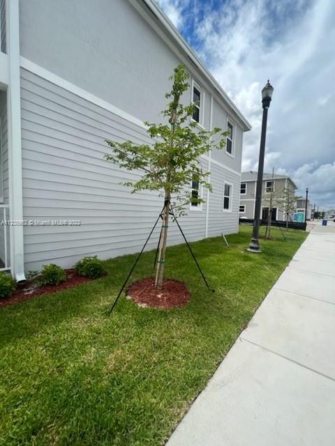 HAMILTON PLACE - Residential Lease