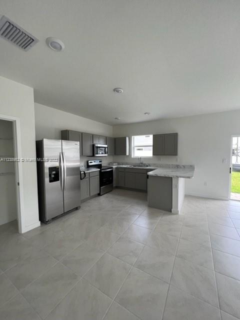 HAMILTON PLACE - Residential Lease