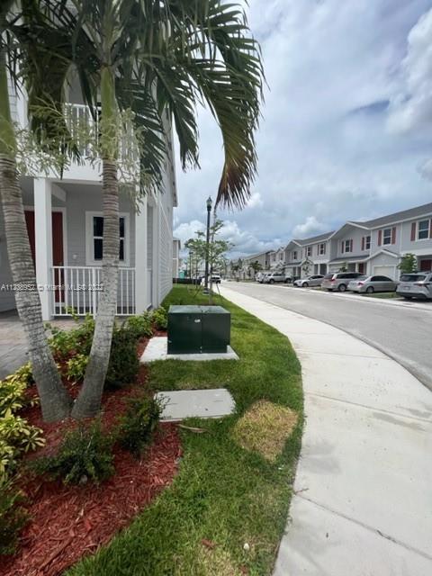 HAMILTON PLACE - Residential Lease