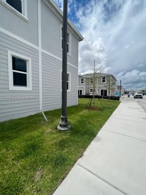 HAMILTON PLACE - Residential Lease