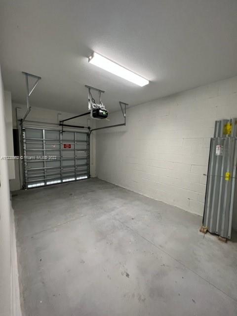 HAMILTON PLACE - Residential Lease