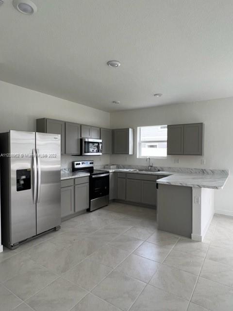 HAMILTON PLACE - Residential Lease