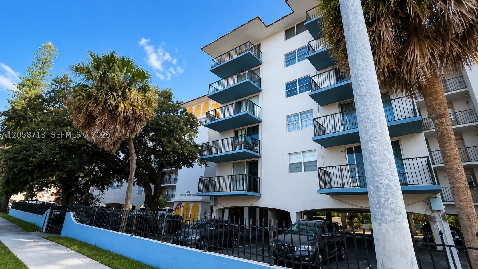12590 CORONADO TOWERS CON - Residential