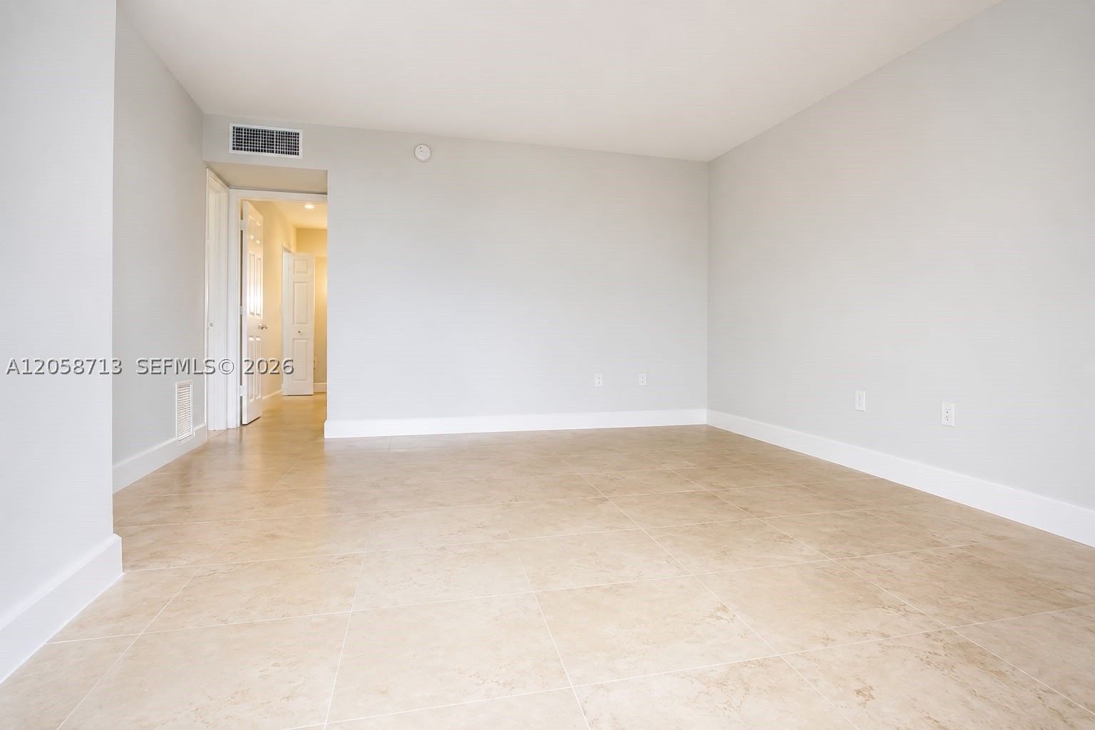 12590 CORONADO TOWERS CON - Residential