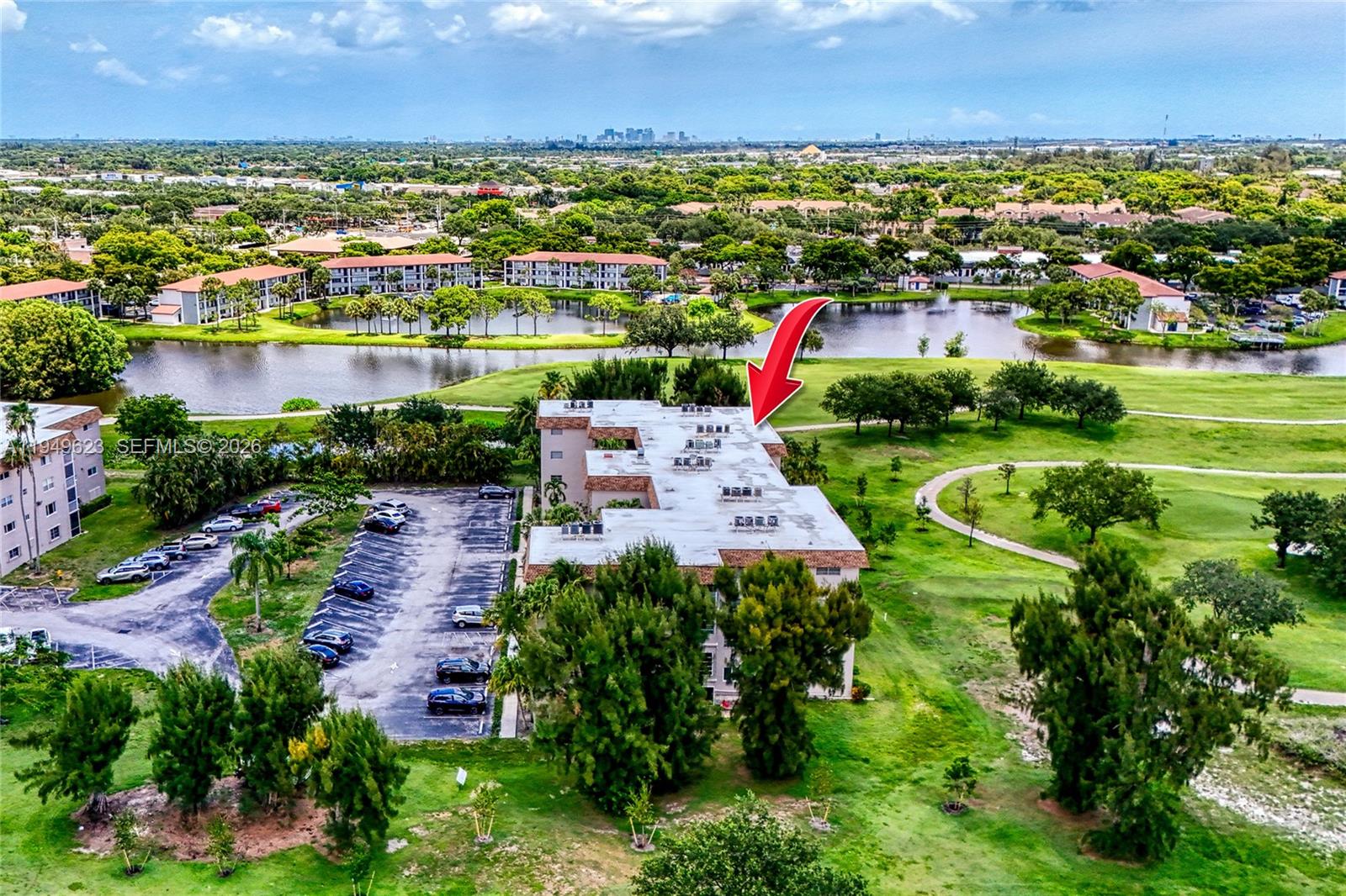 ARROWHEAD CONDO NO V - Residential