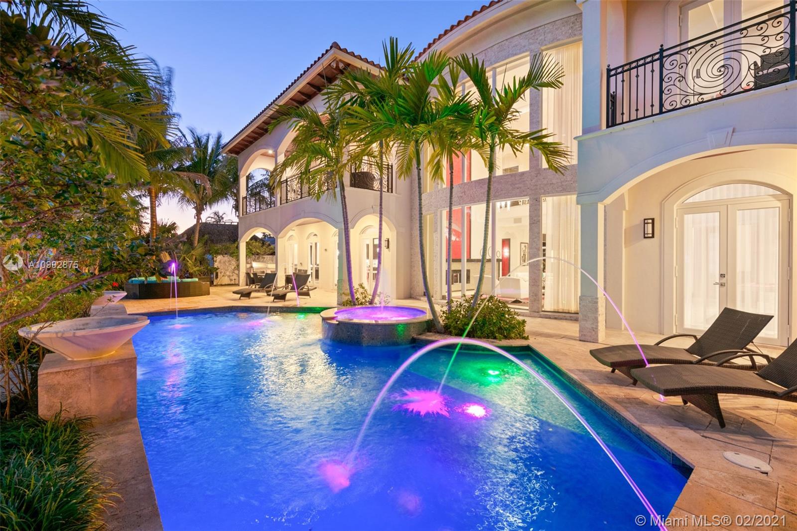 BEACON LIGHT SHOPPING CTR - Residential