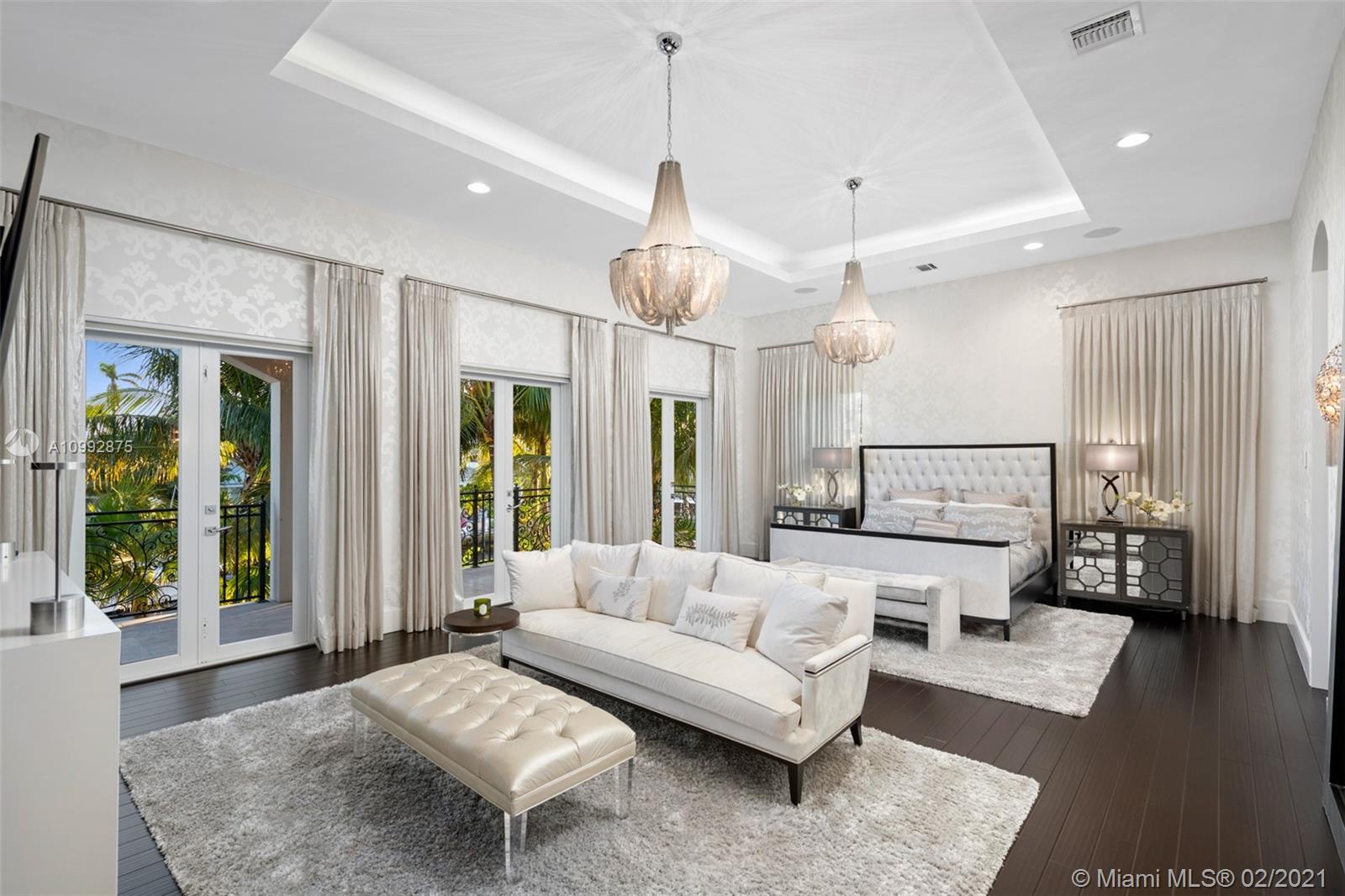 BEACON LIGHT SHOPPING CTR - Residential