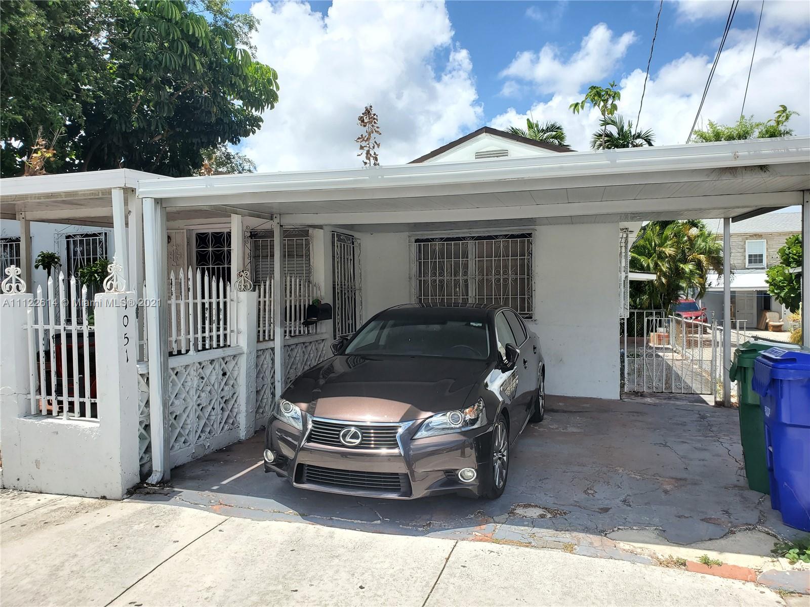 LAWRENCE ESTATE LAND CO - Residential Lease