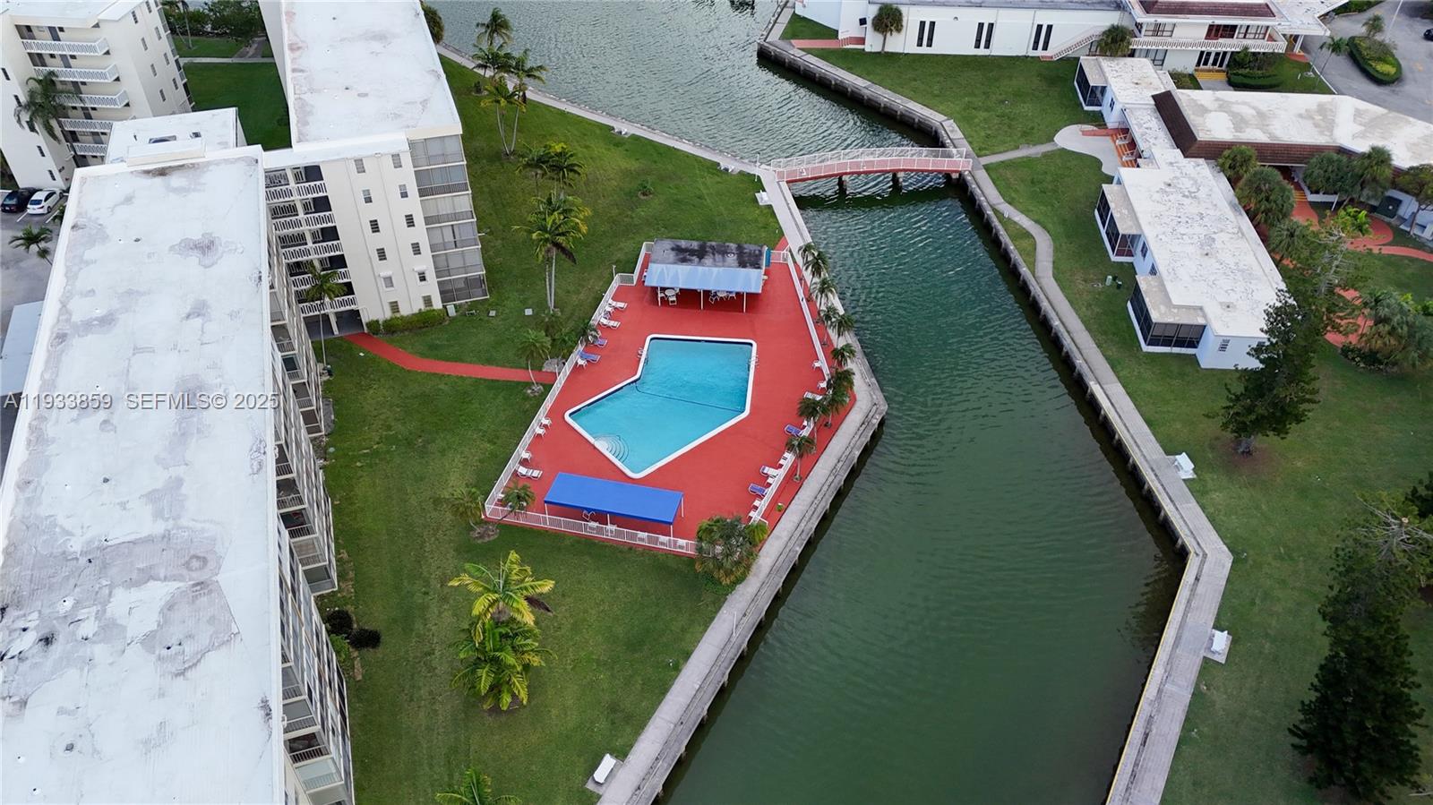 POINT EAST SEC II CONDO - Residential