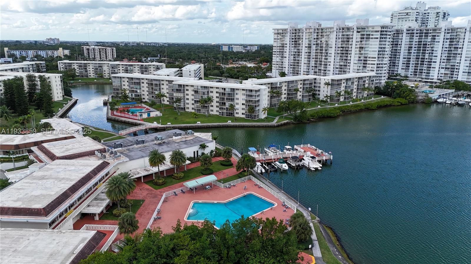 POINT EAST SEC II CONDO - Residential