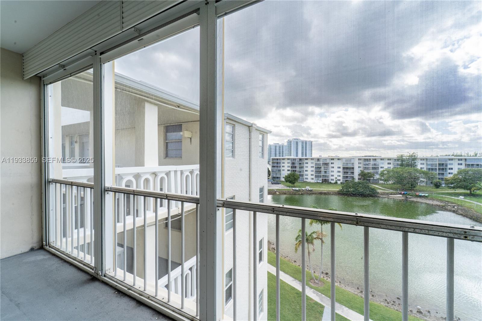 POINT EAST SEC II CONDO - Residential