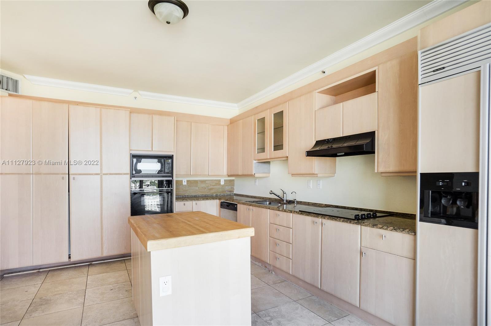 PORTOFINO TOWER CONDO - Residential