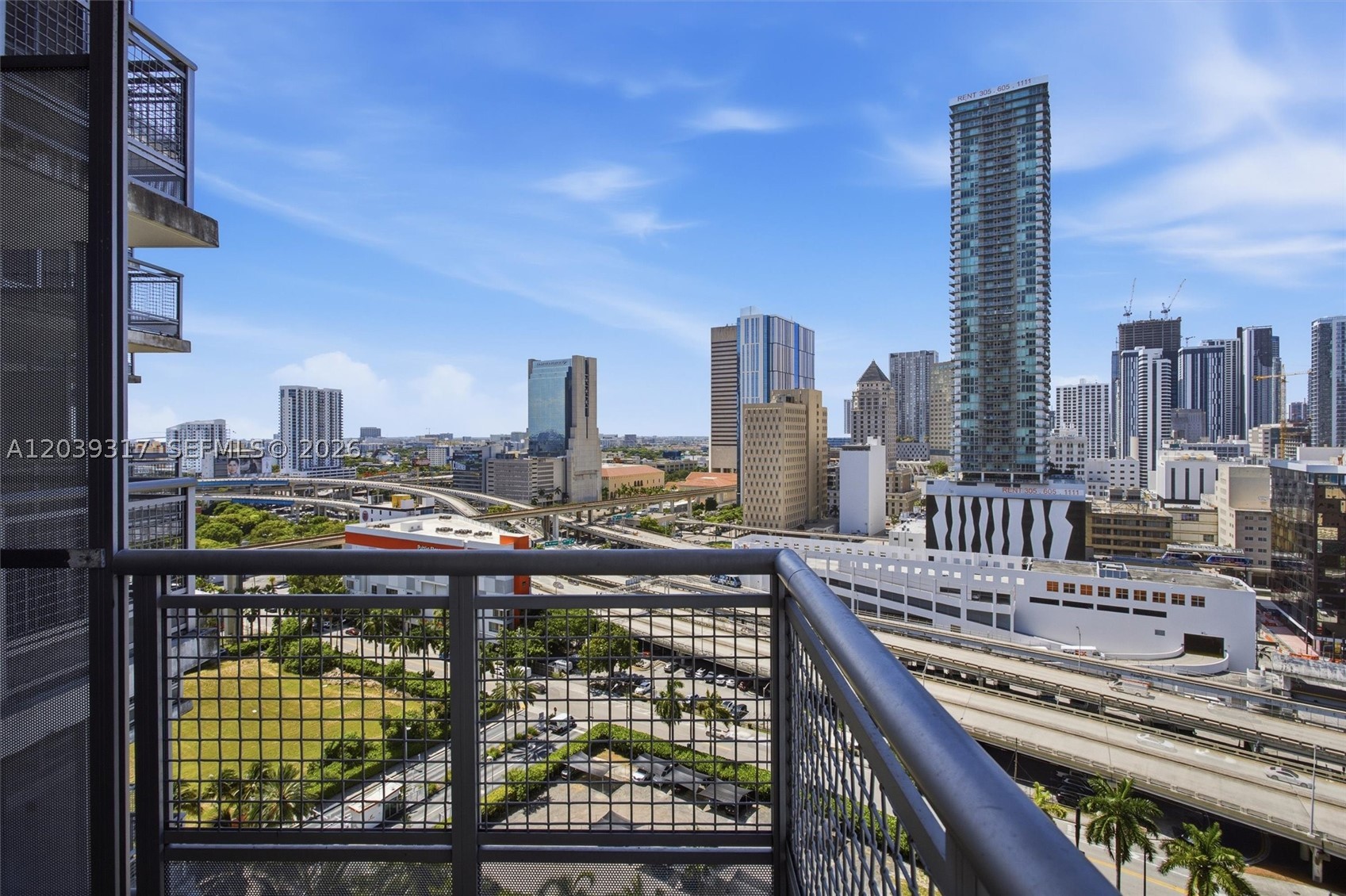 WIND CONDO - Residential