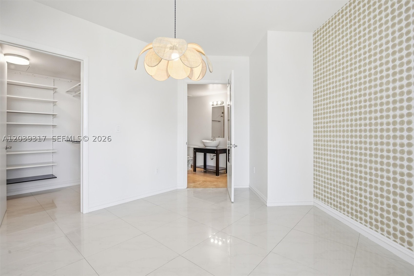 WIND CONDO - Residential